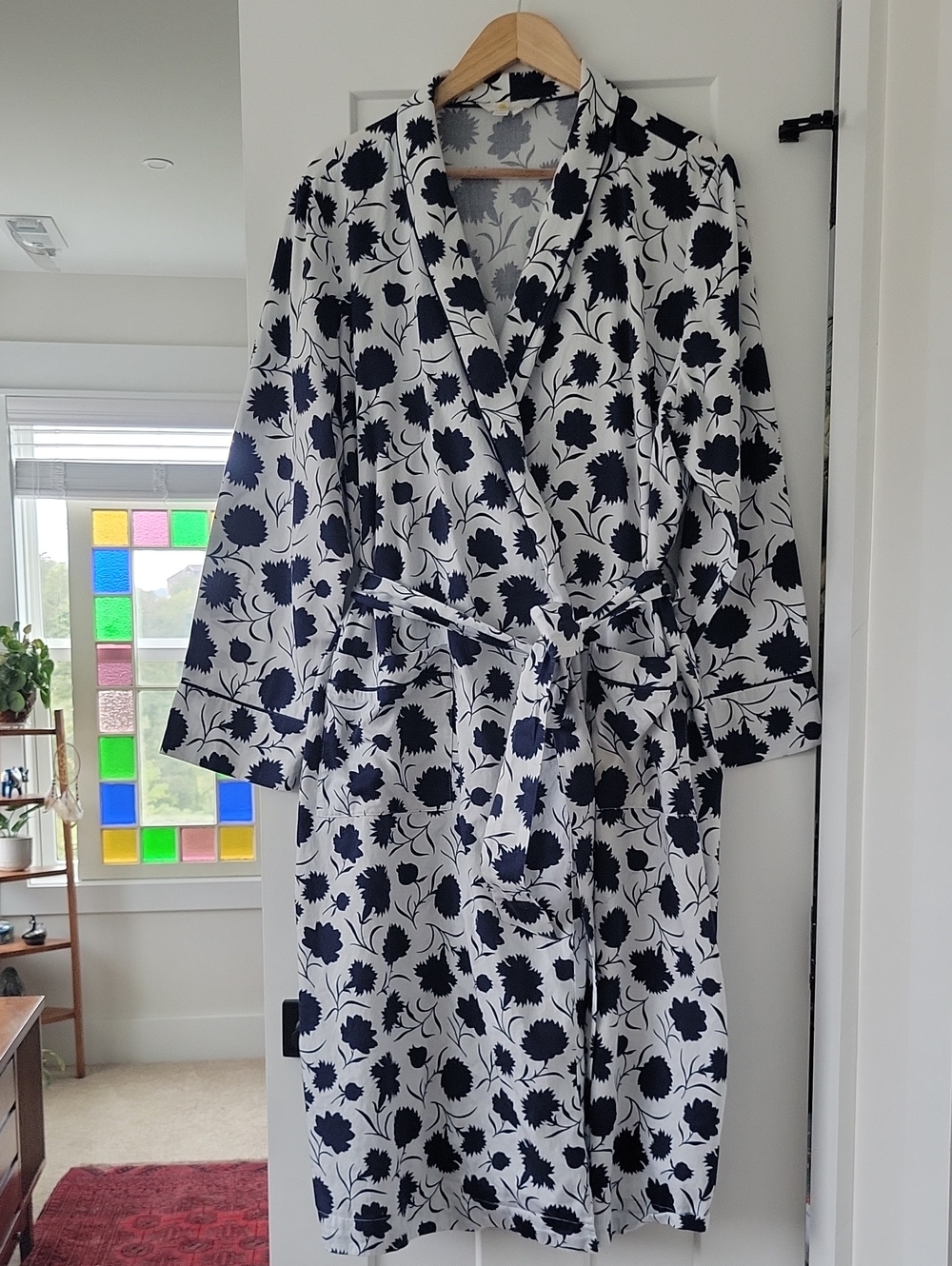 Boden White & Dark Navy Floral Wrap 100% Cotton Robe
